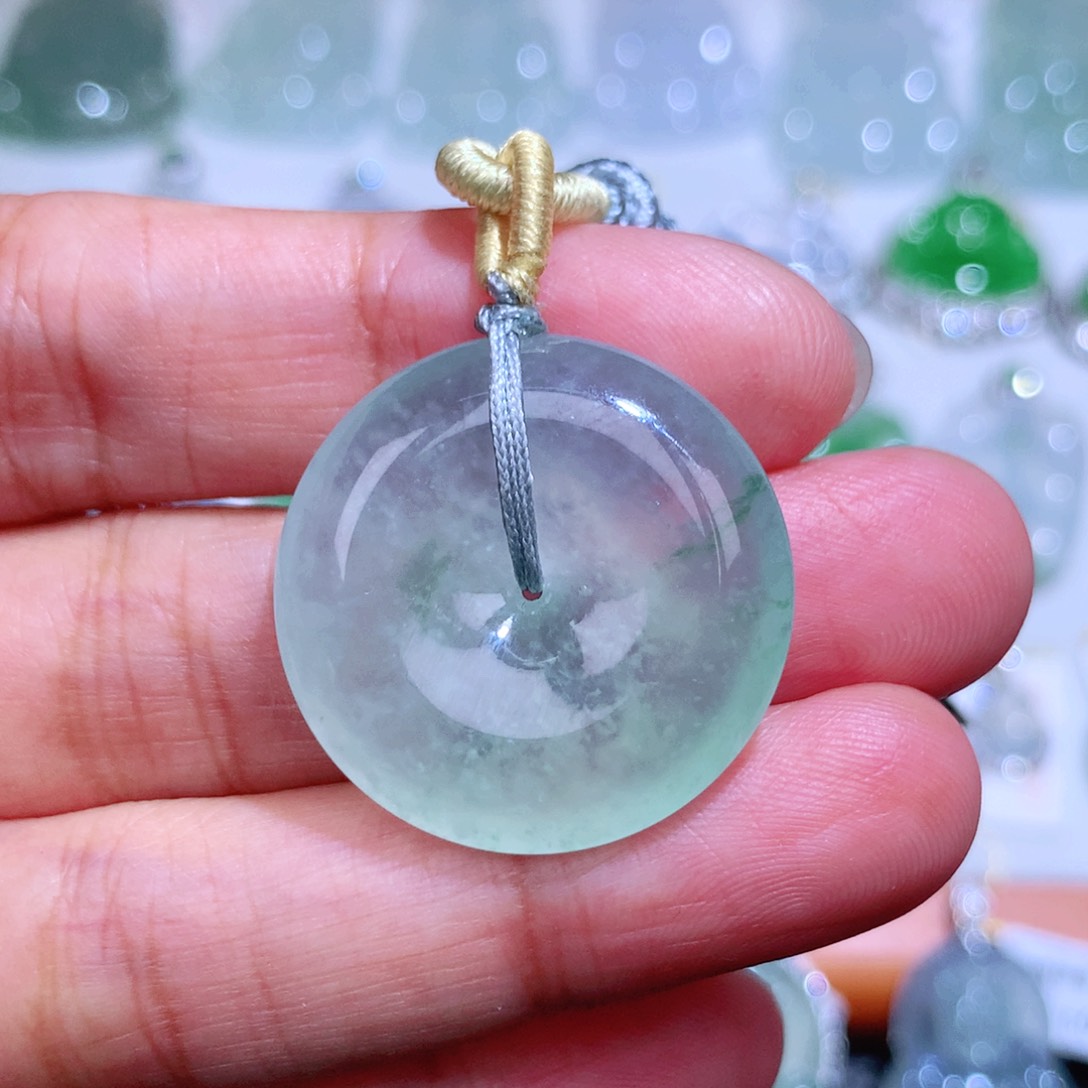 翡翠未镶嵌颈饰扣子