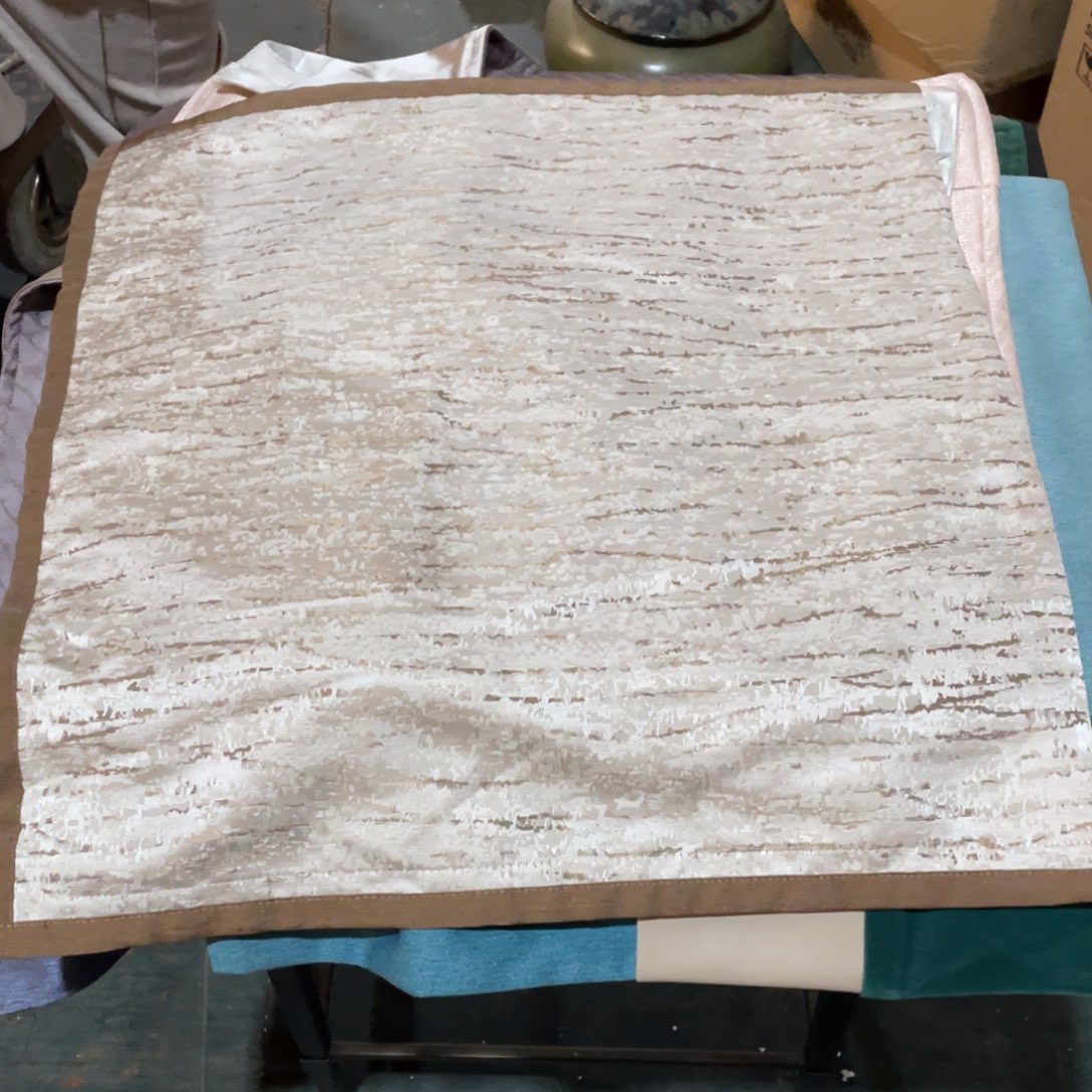 默*陶瓷花瓶，仿真绿植。