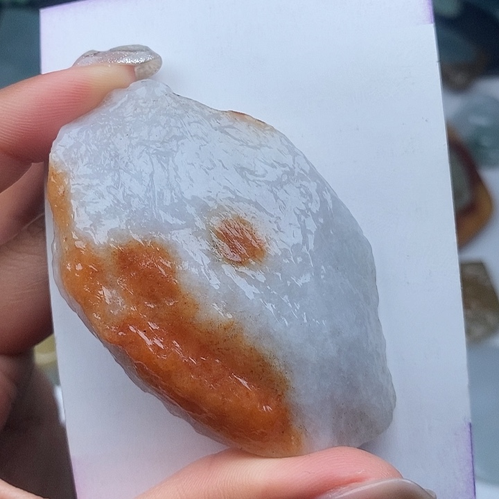 翡翠颈饰未镶嵌天然