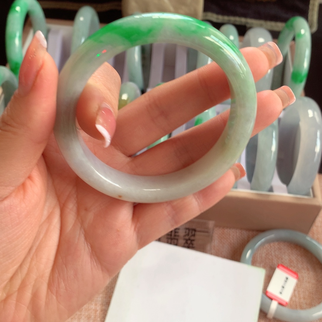 翡翠手镯未镶嵌5号