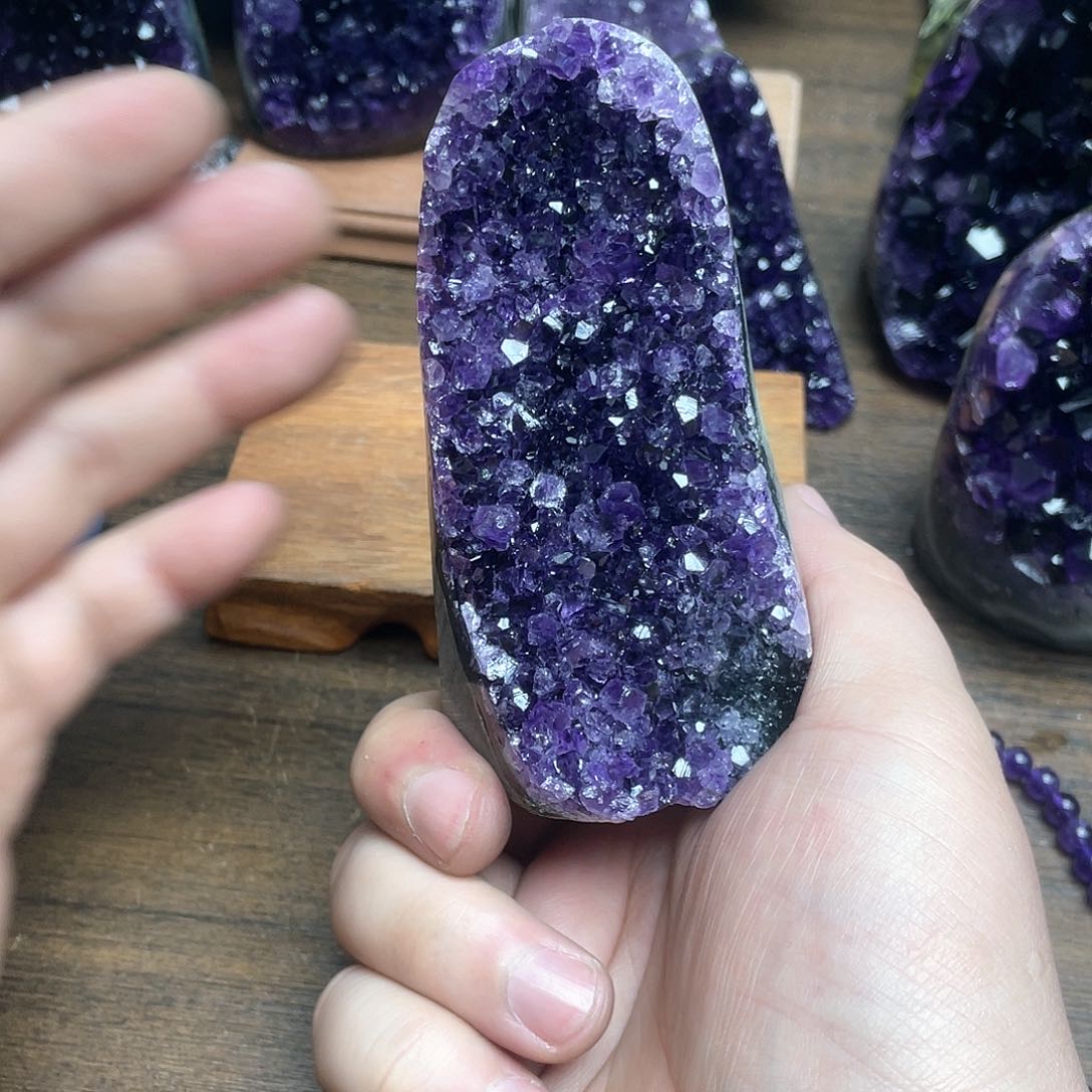 紫晶大型摆件（非配饰）未镶嵌