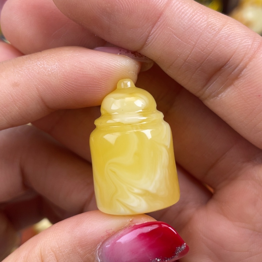 琥珀裸石未镶嵌蜜蜡