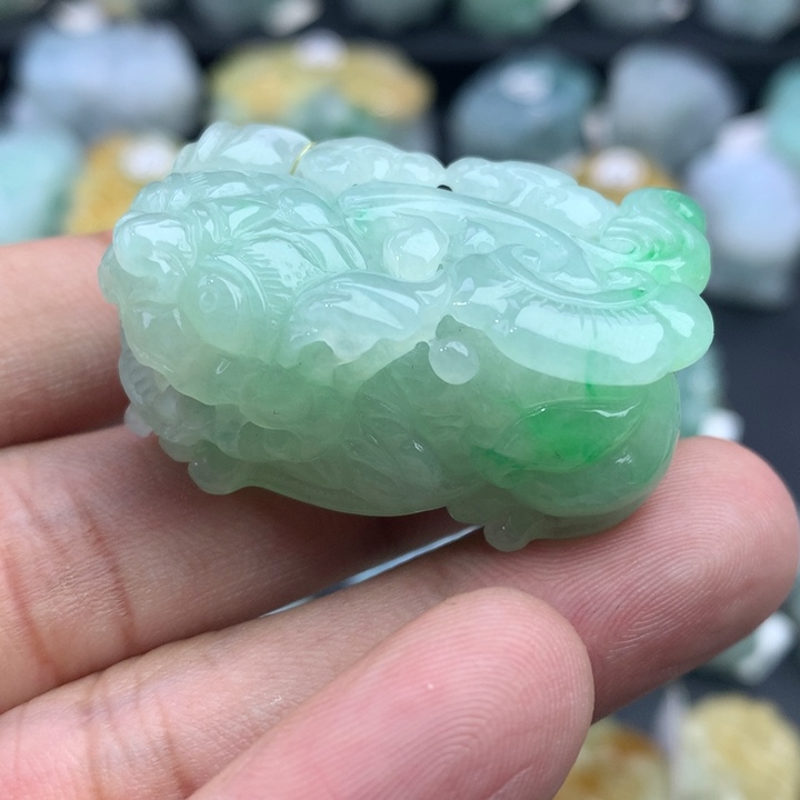 翡翠未镶嵌颈饰天然缅甸翡翠貔貅吊坠
