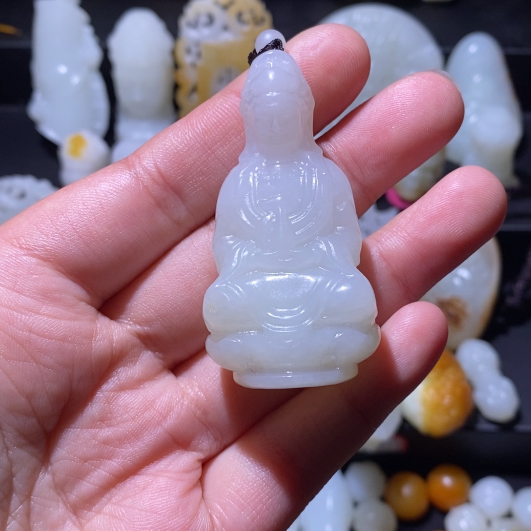 瘦***马和田玉未镶嵌颈饰