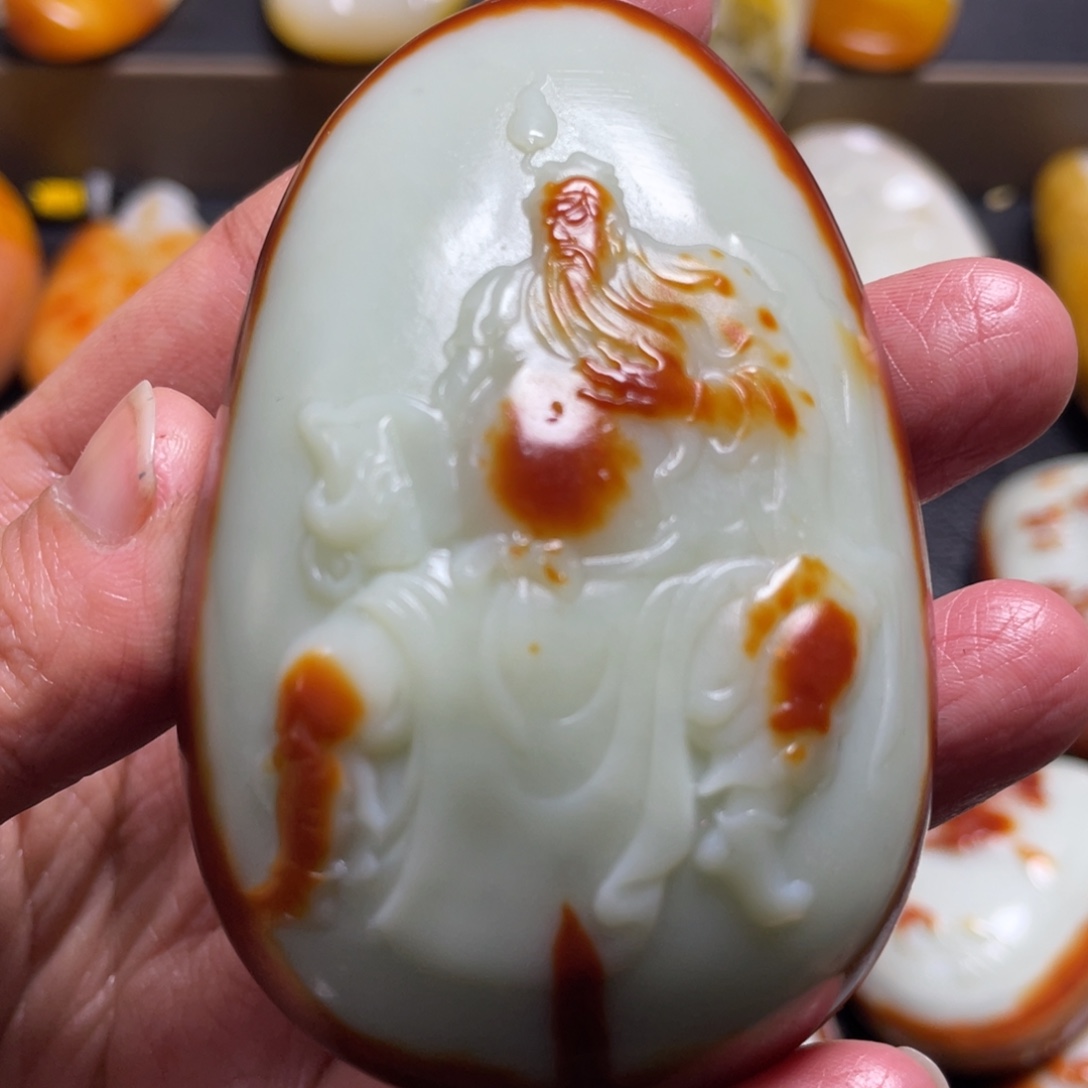 用***4和田玉未镶嵌颈饰