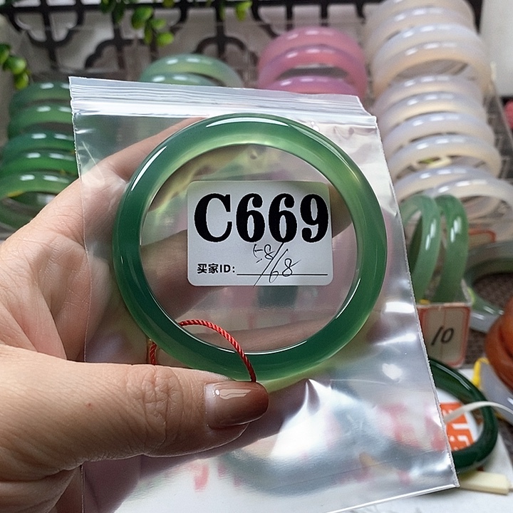 玛瑙/玉髓手镯未镶嵌