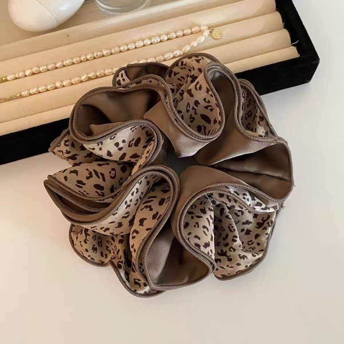 个性豹纹四层锁边缎面大肠发圈新款轻奢时尚百搭丸子头扎马尾2883