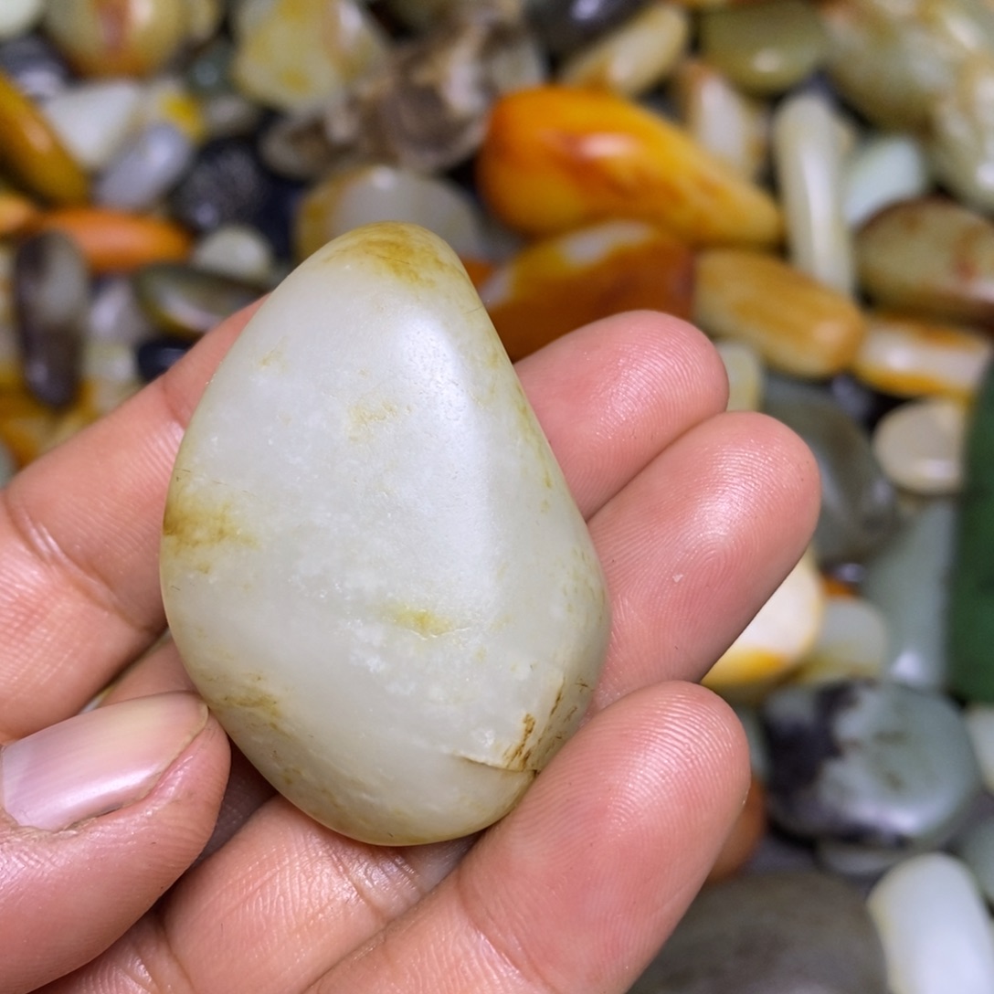 和田玉（糖玉）未镶嵌挂件