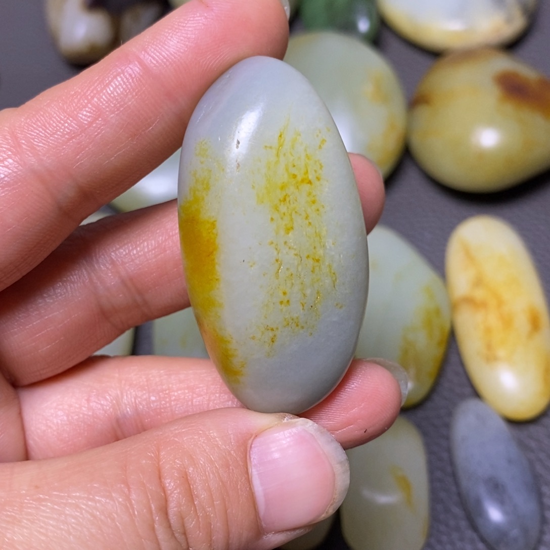 和田玉（糖玉）未镶嵌挂件