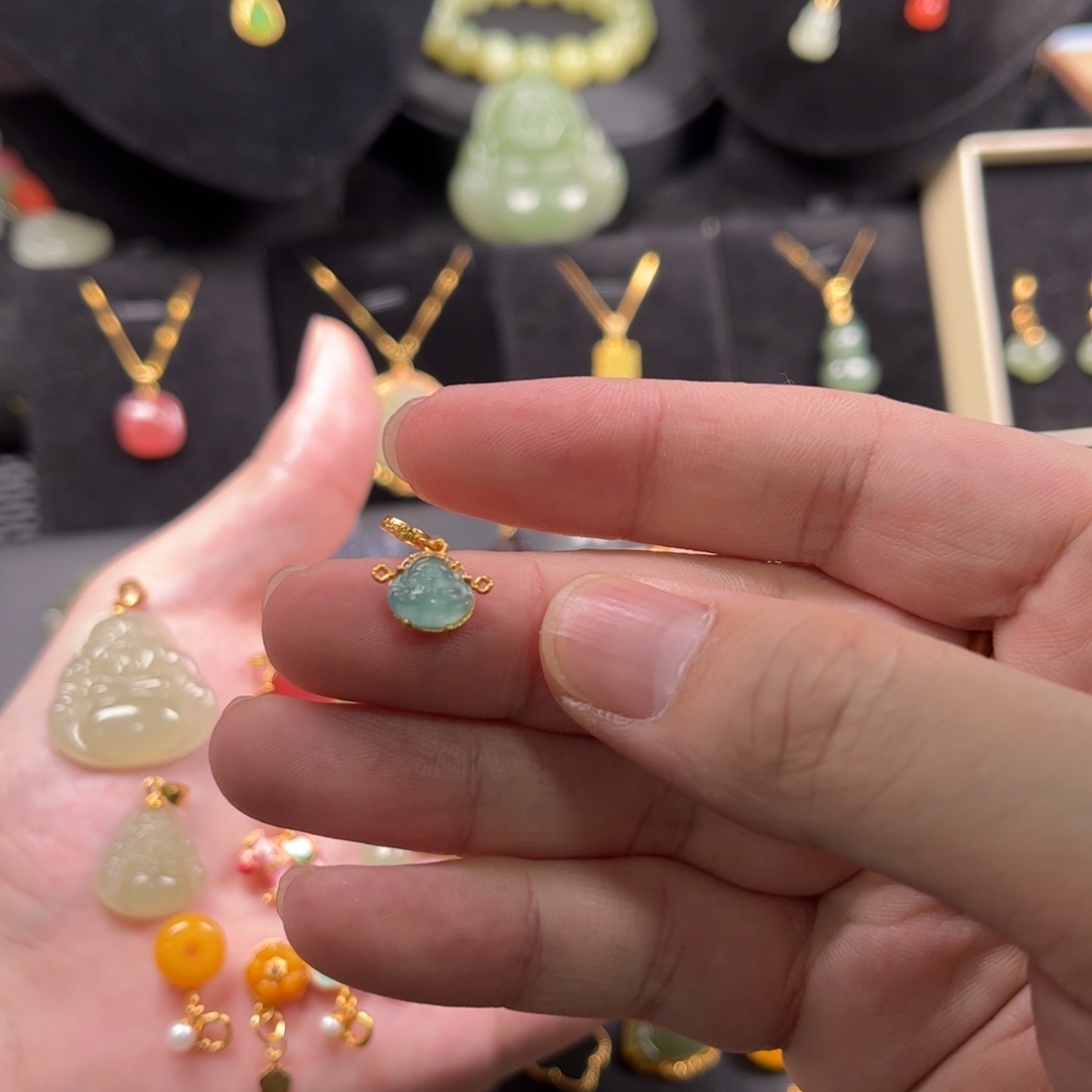 翡翠银S925镶嵌颈饰吊坠