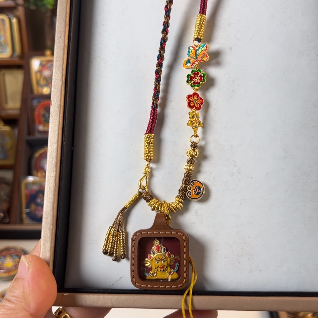 吊坠油*桃图片黄老爷一尊