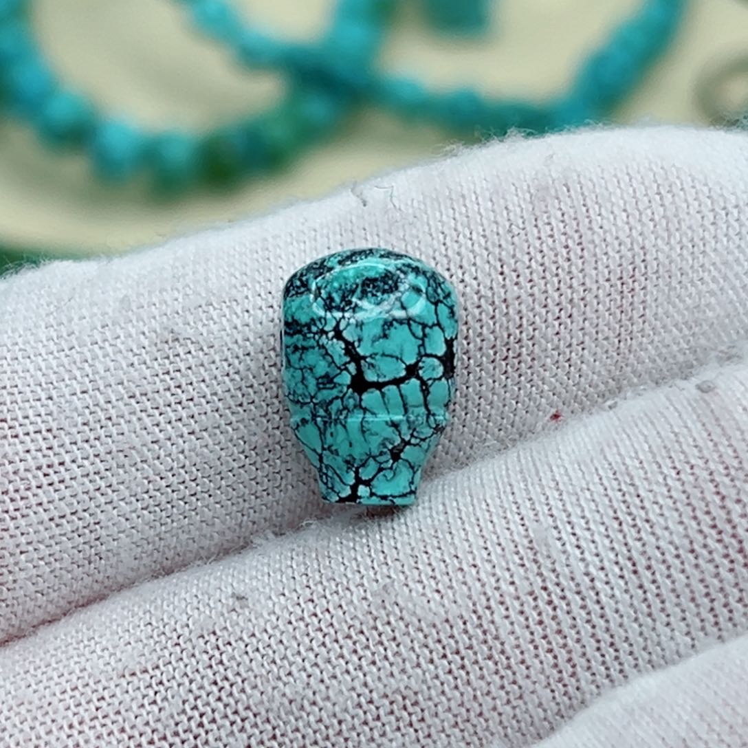 绿松石绿松石未镶嵌