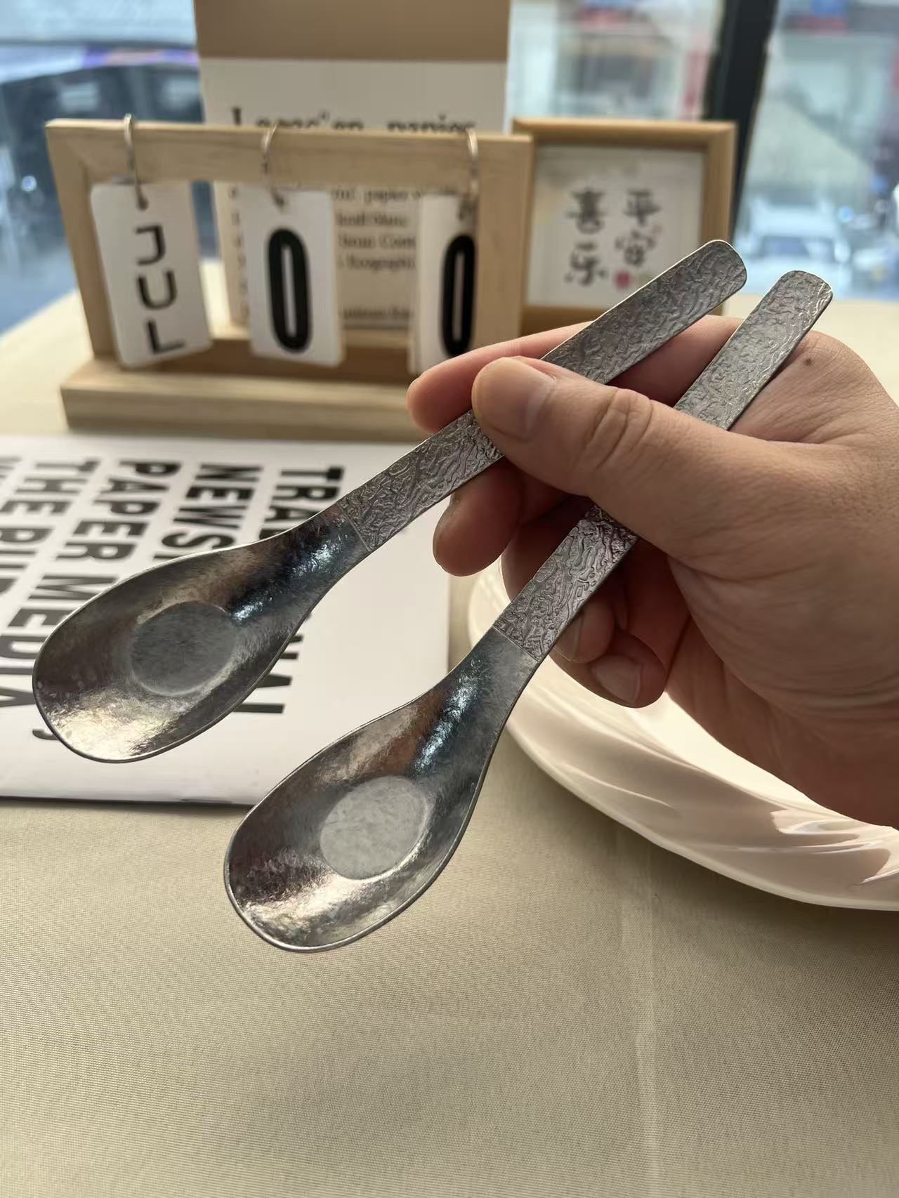 纯钛元宝勺日式创意家用餐勺实心加厚成人吃饭精致甜品钛勺子