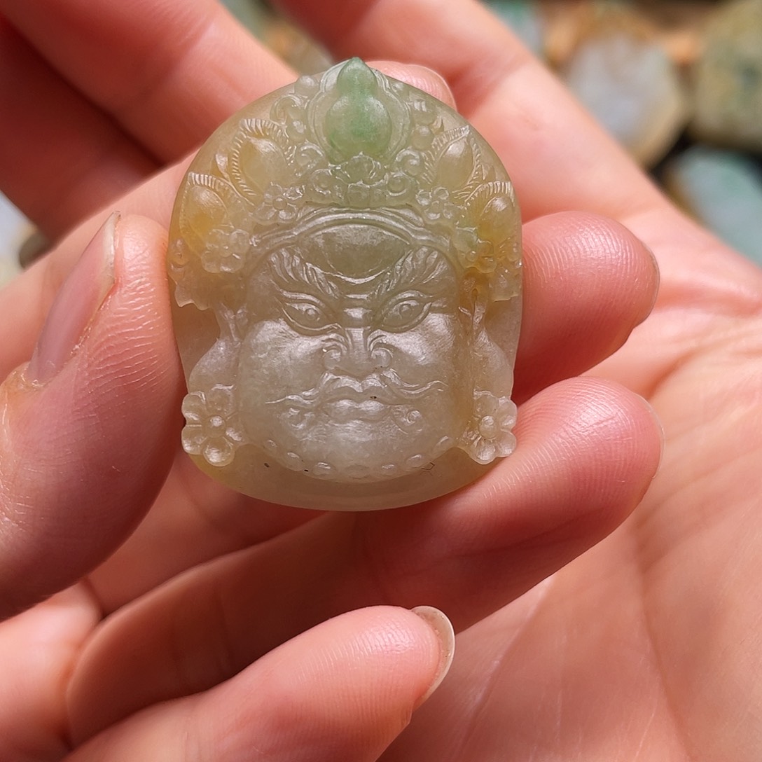 定制翡翠未镶嵌黄财神