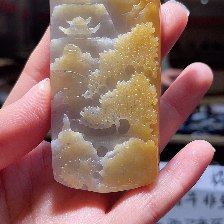 翡翠颈饰未镶嵌一个