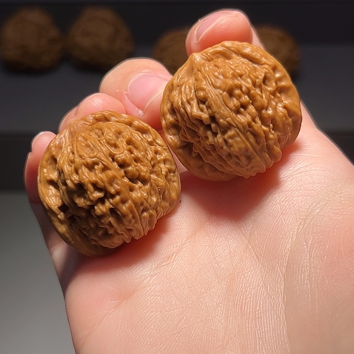 小***娘文玩核桃把件四座楼890