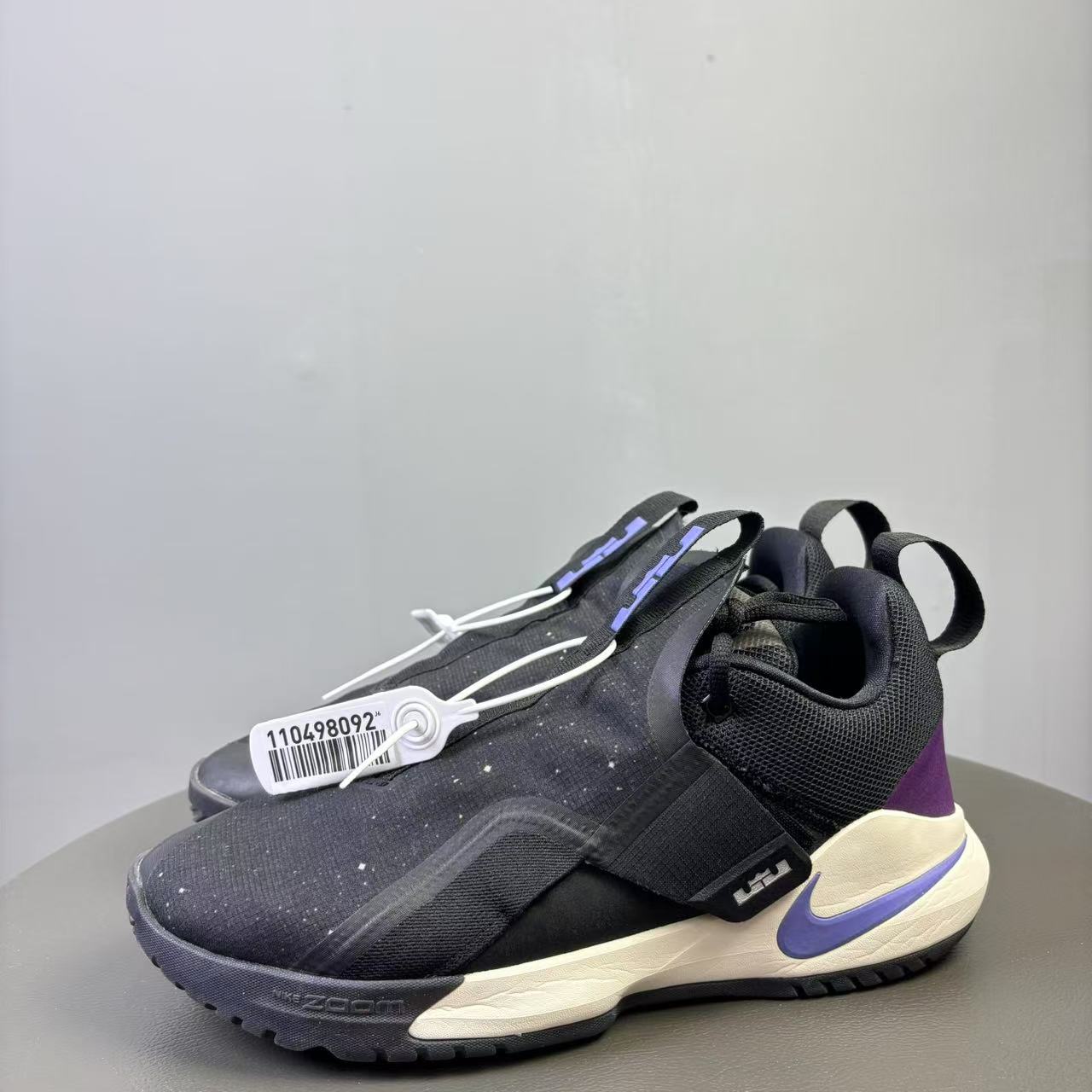 95新 maje 43码 詹姆斯ambassador11黑紫球鞋 非原盒