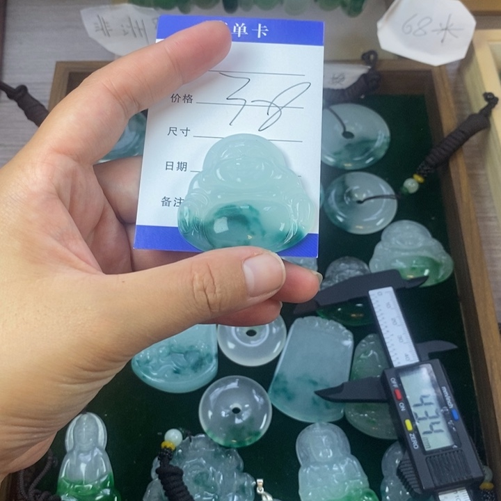 非金属石英石佛公吊坠