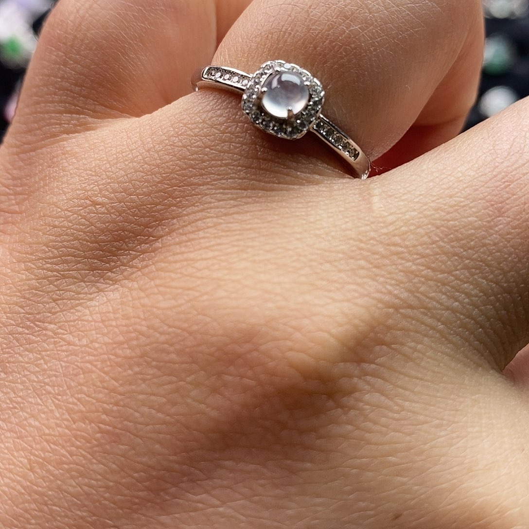 翡翠未镶嵌戒指翡翠