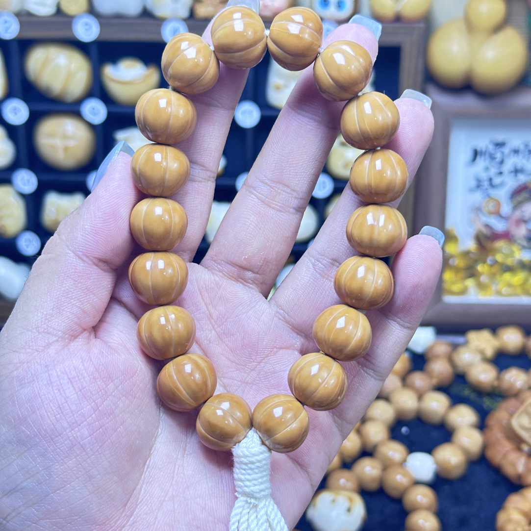 （手持）猴头核桃全品“胜蒜在握”