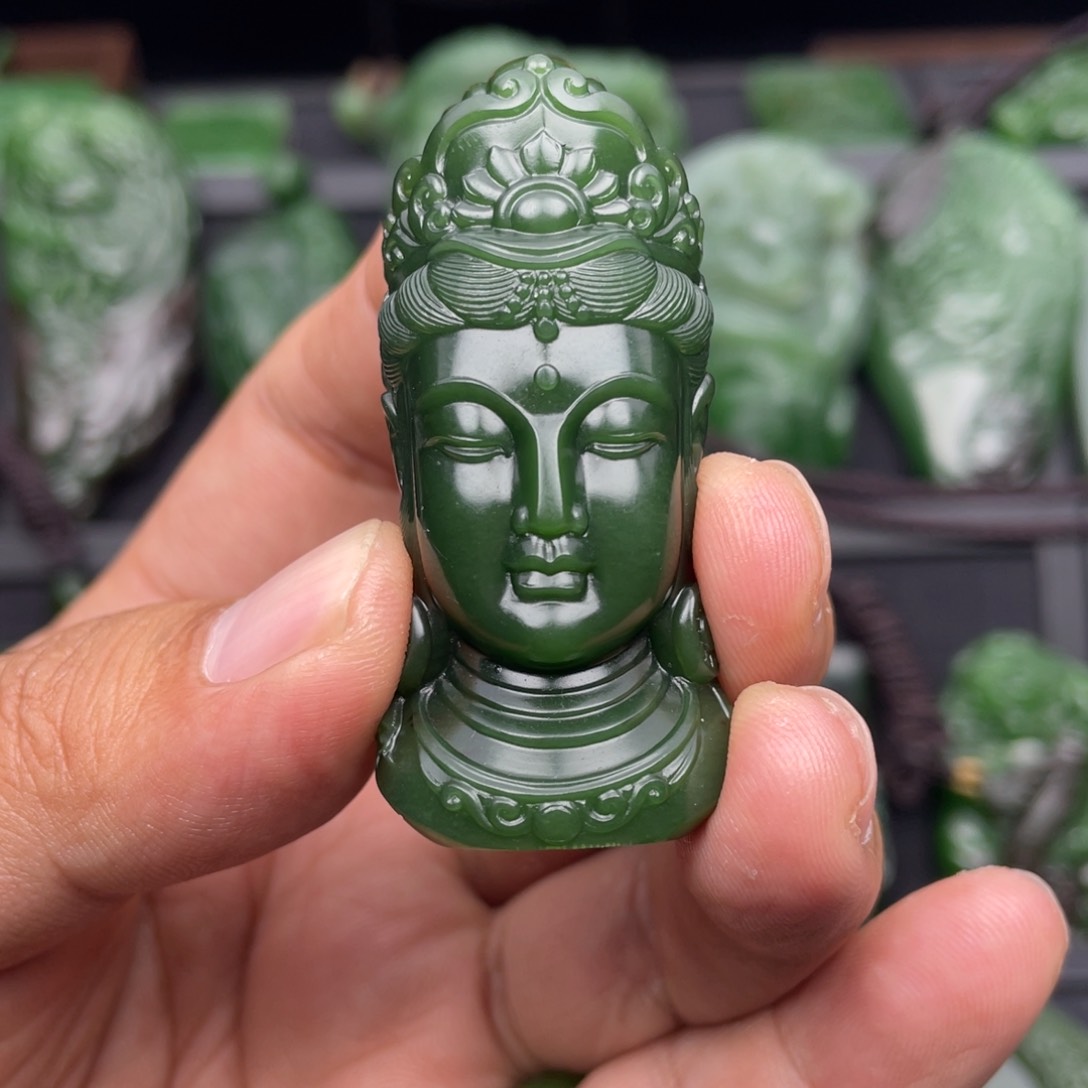 和田玉颈饰未镶嵌星***