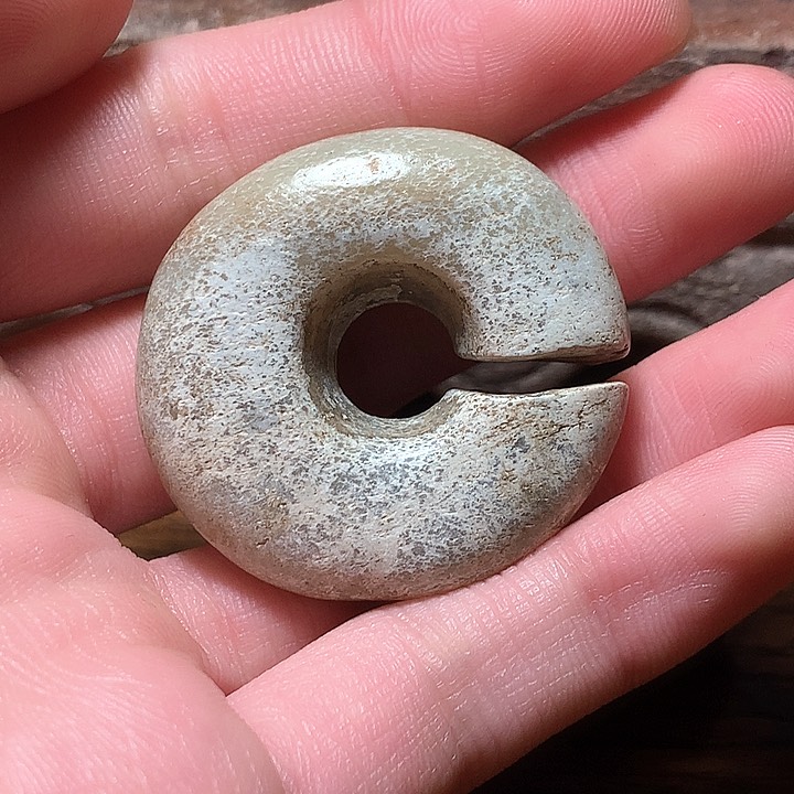 和田玉颈饰未镶嵌弘*