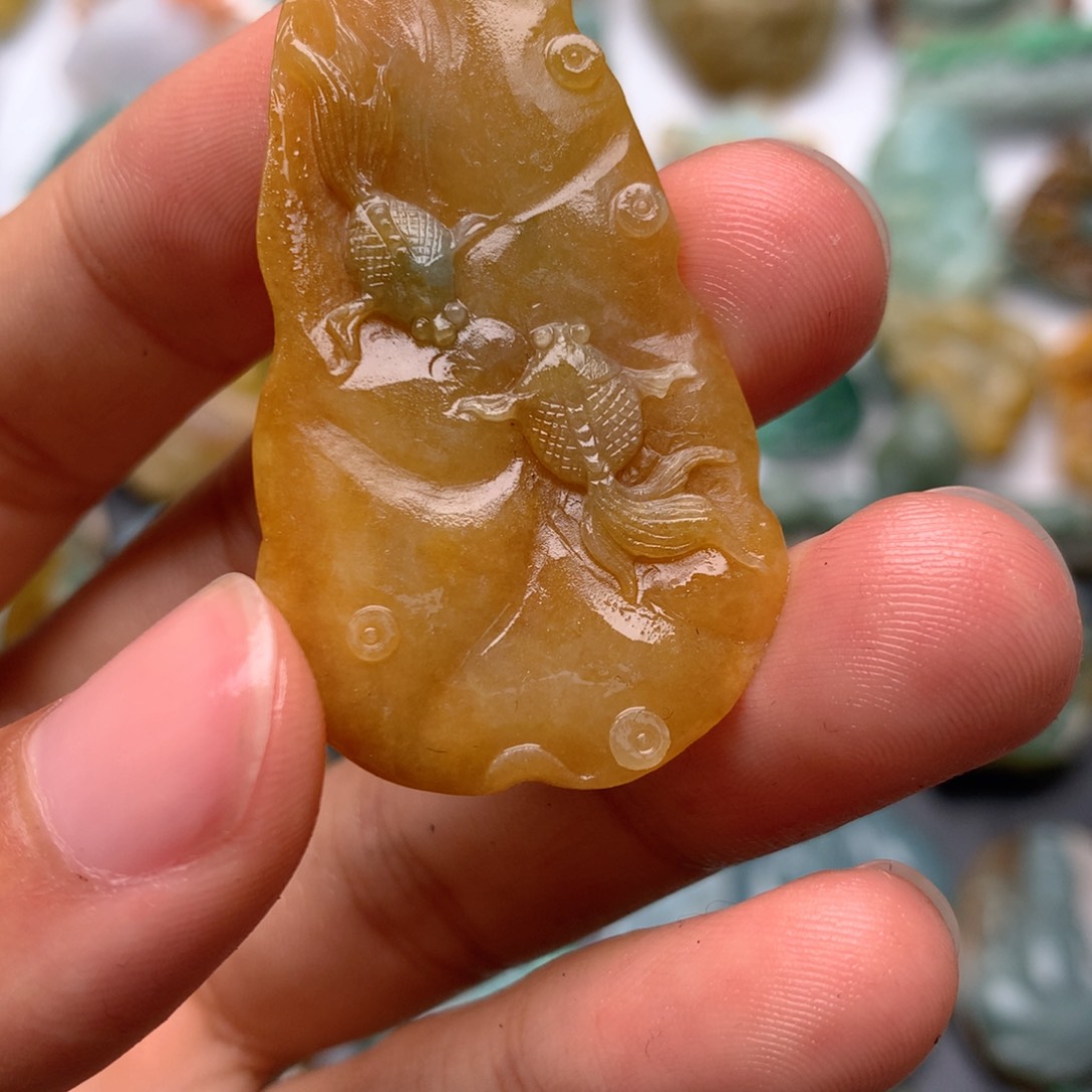 定制翡翠未镶嵌翡翠