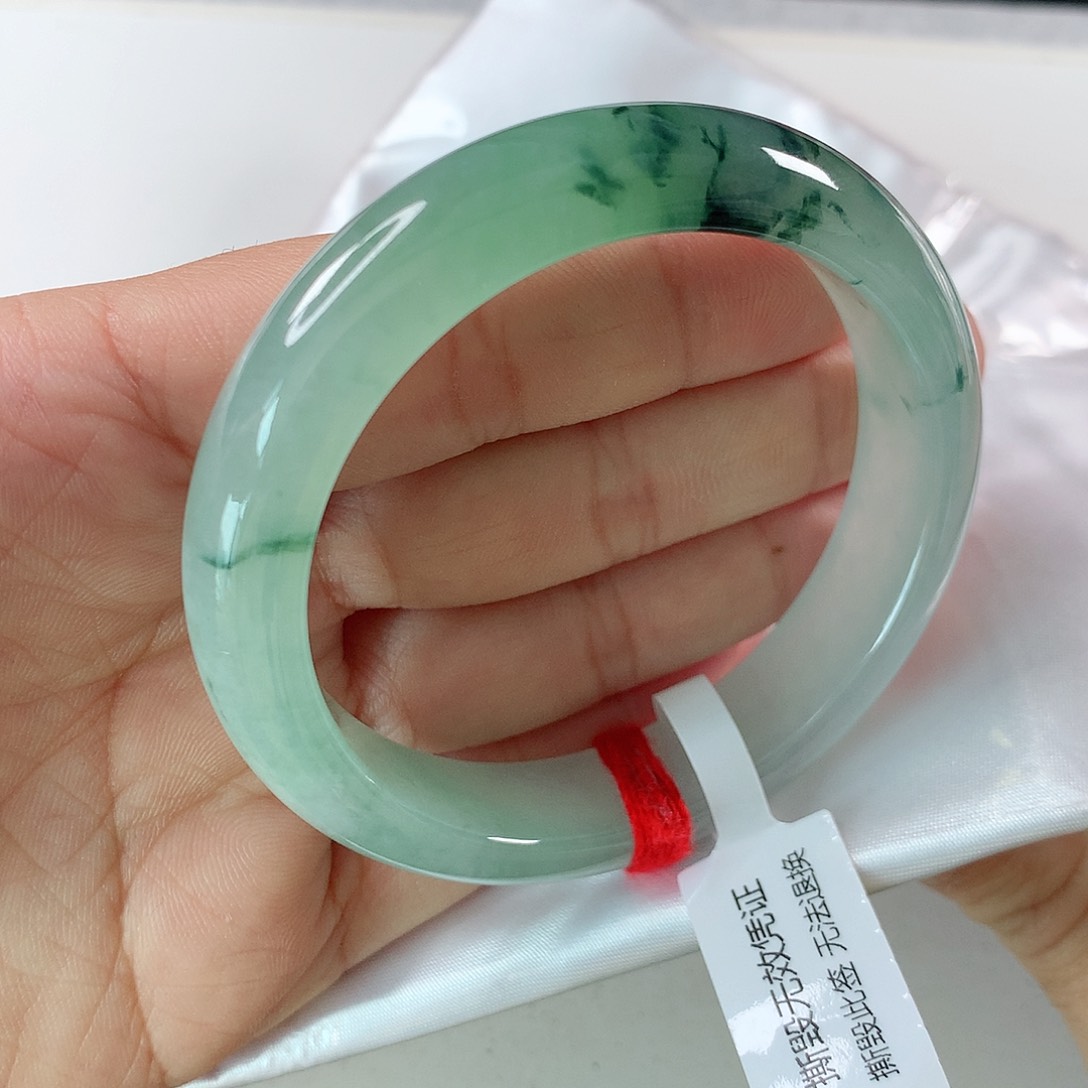 翡翠手镯未镶嵌①②⑤