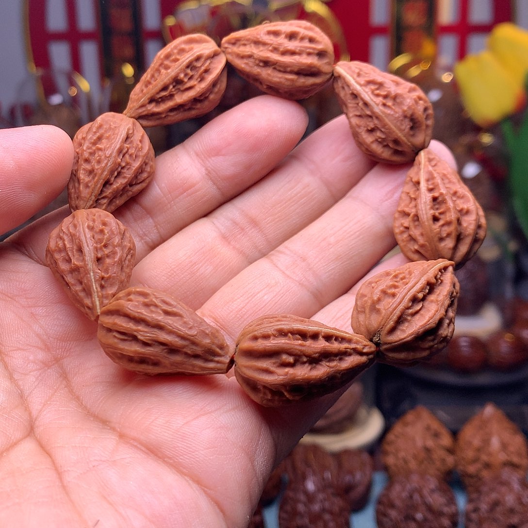 文玩核桃把件东北楸子文玩核桃