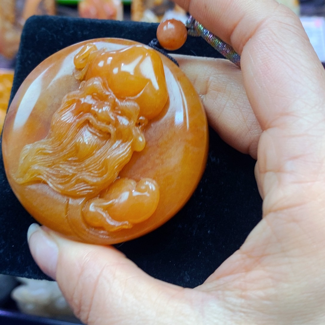 未镶嵌石英质玉（黄龙玉）吊坠(不含链)