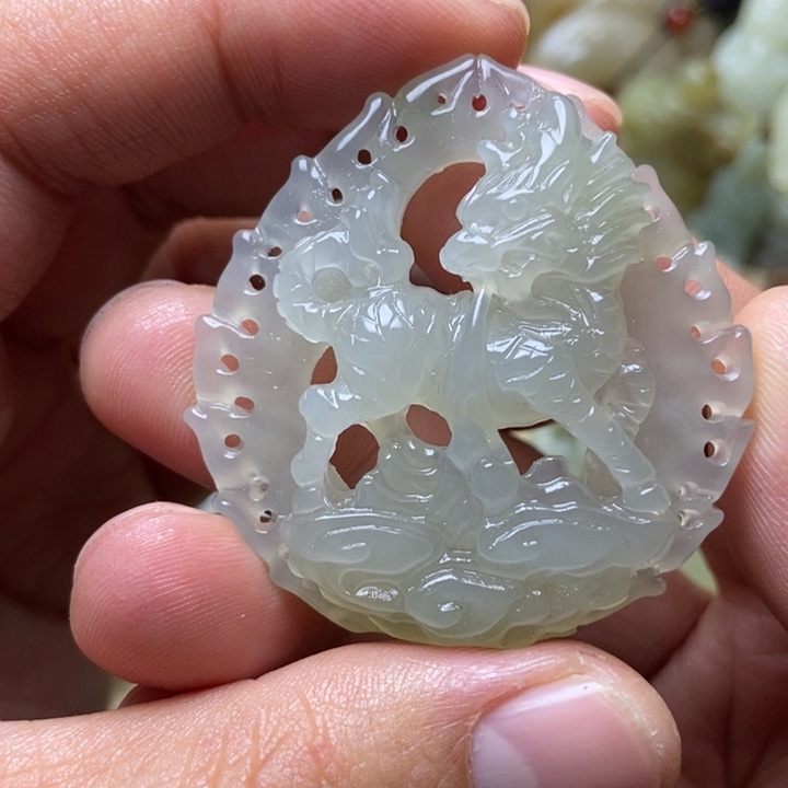 和田玉未镶嵌挂件