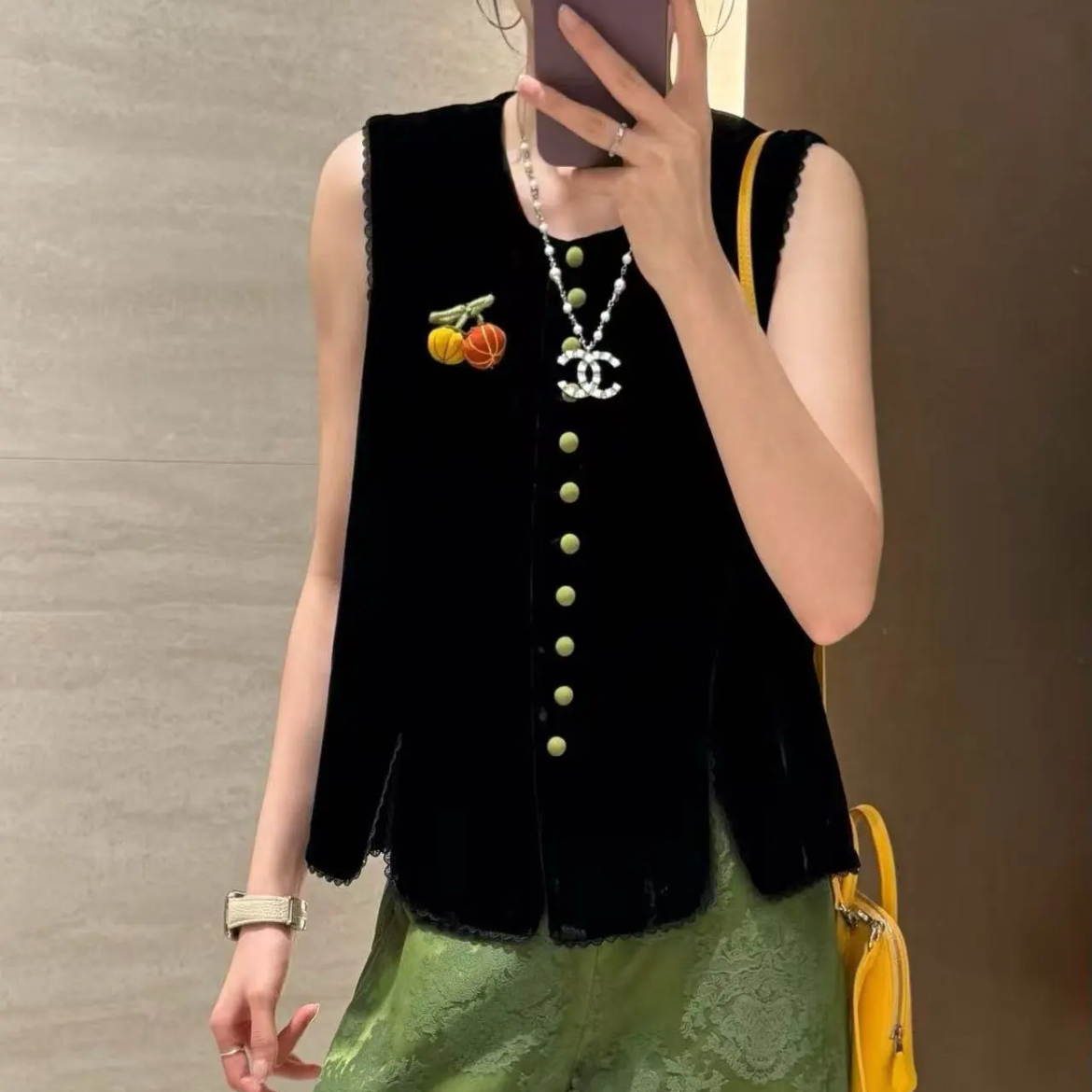 D999-3225【小南瓜XLB】新中式国风丝绒马甲秋季新款高端气质马夹女