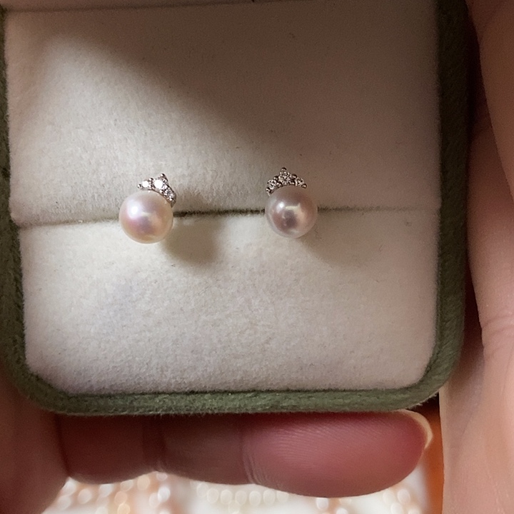 淡水珍珠银S925镶嵌耳饰