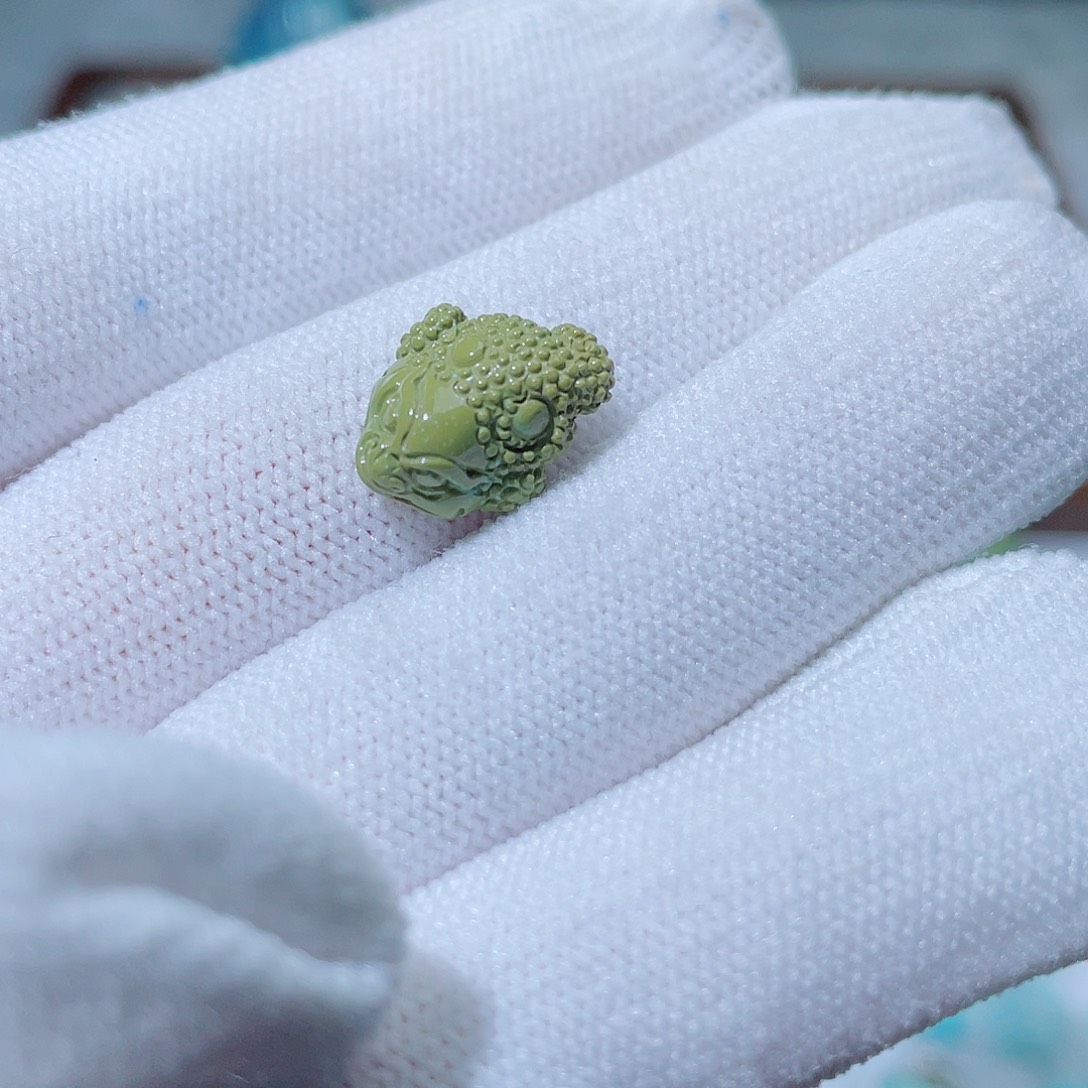 串***记绿松石未镶嵌珠宝奇石