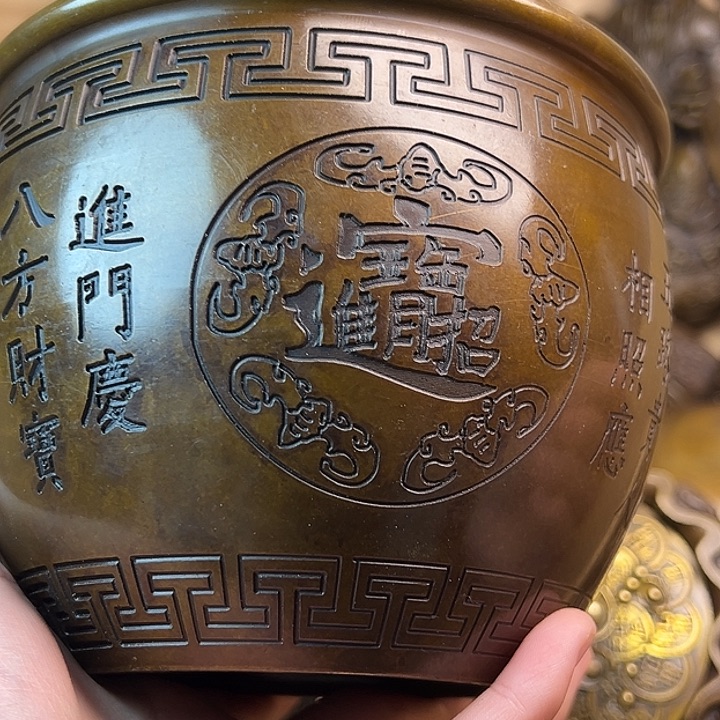 精美铜器，点击下单