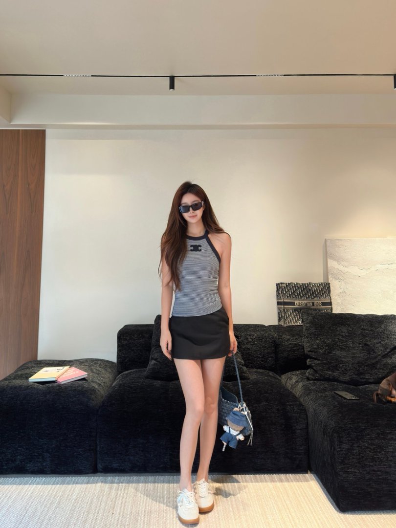 【时尚日志】条纹背心