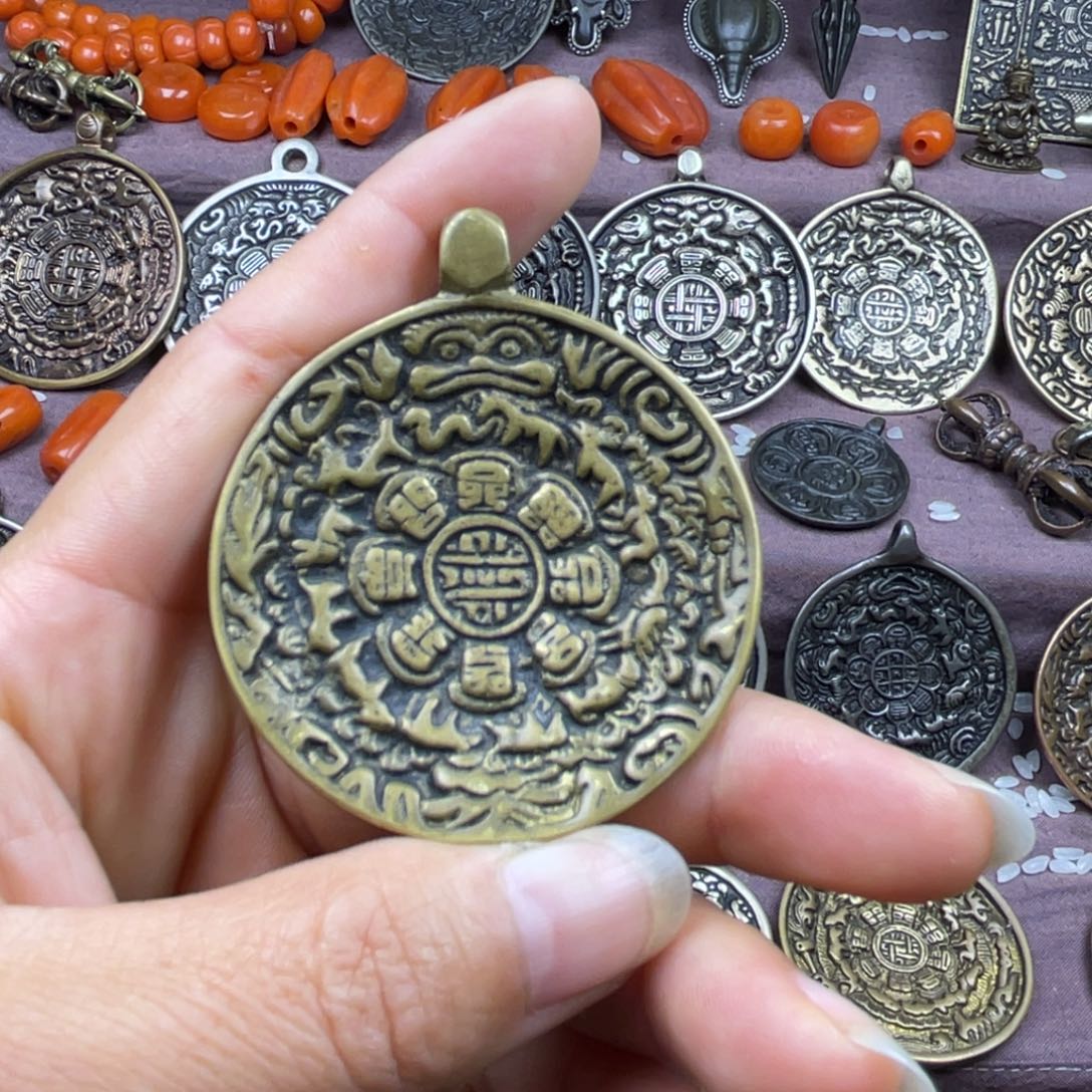 a***图泥塑特色手工艺品