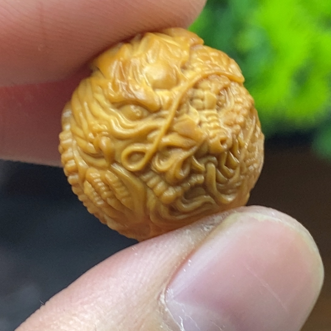 猴头核桃吊坠龙蛇之变