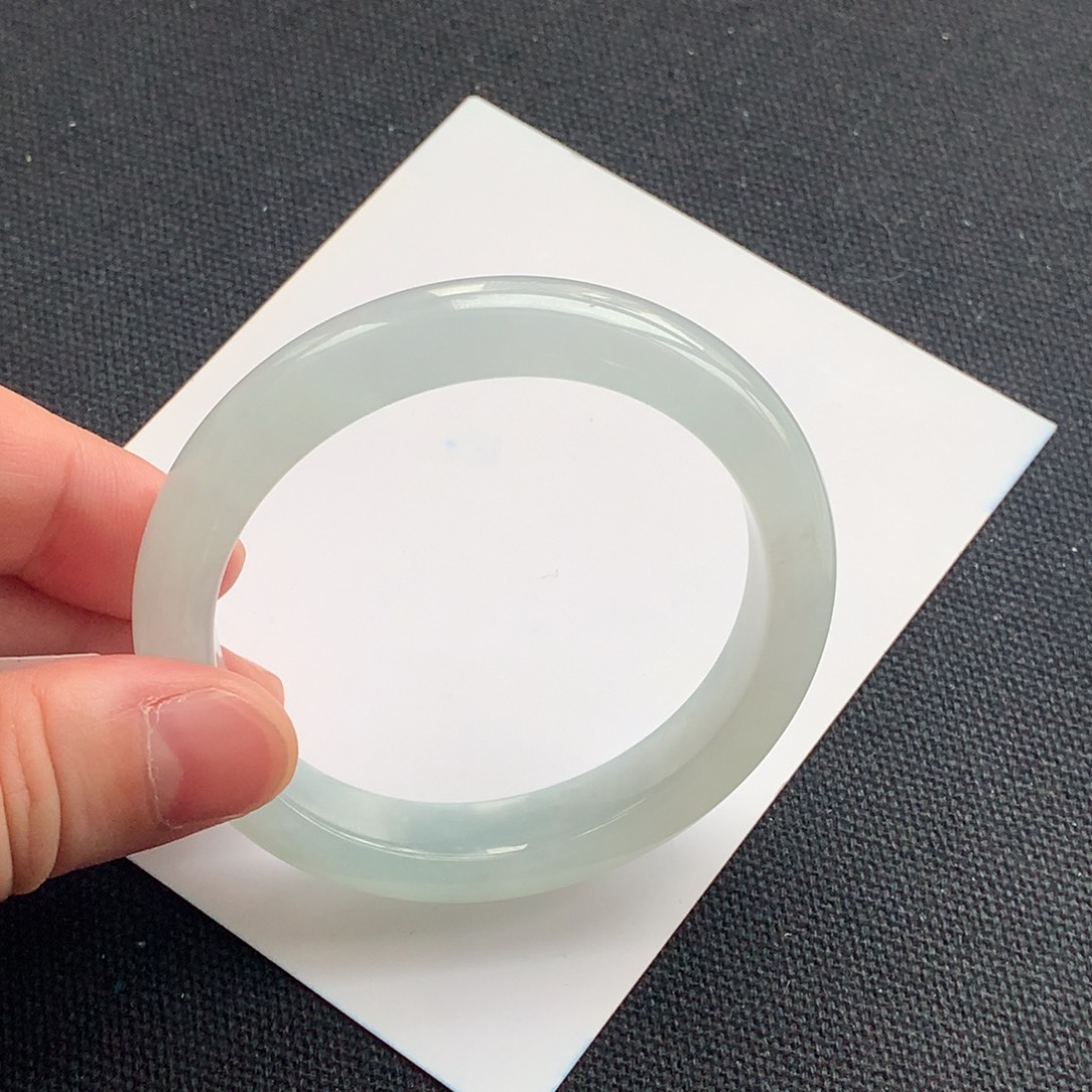 翡翠未镶嵌手镯1号