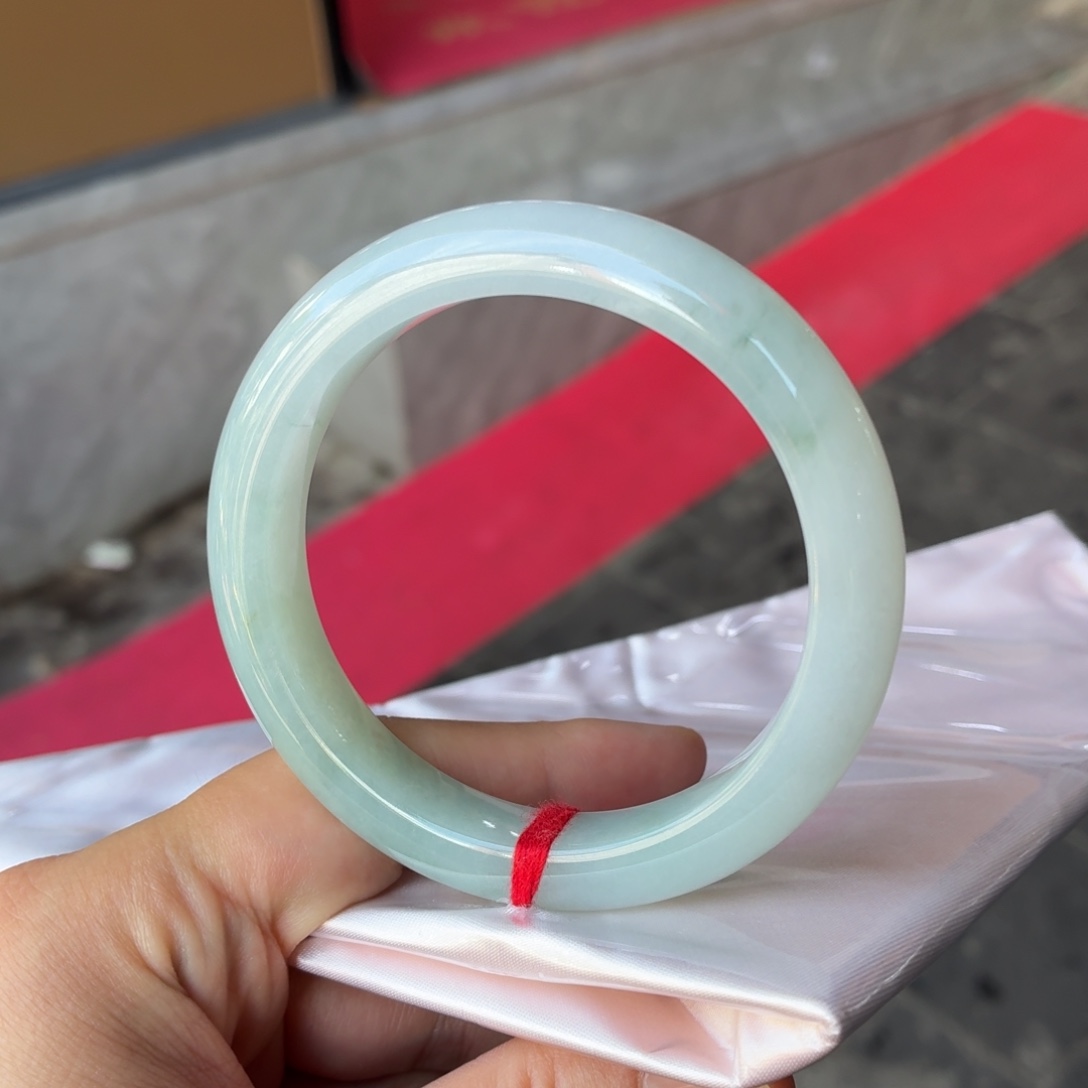 翡翠未镶嵌手镯天然缅甸翡翠手镯