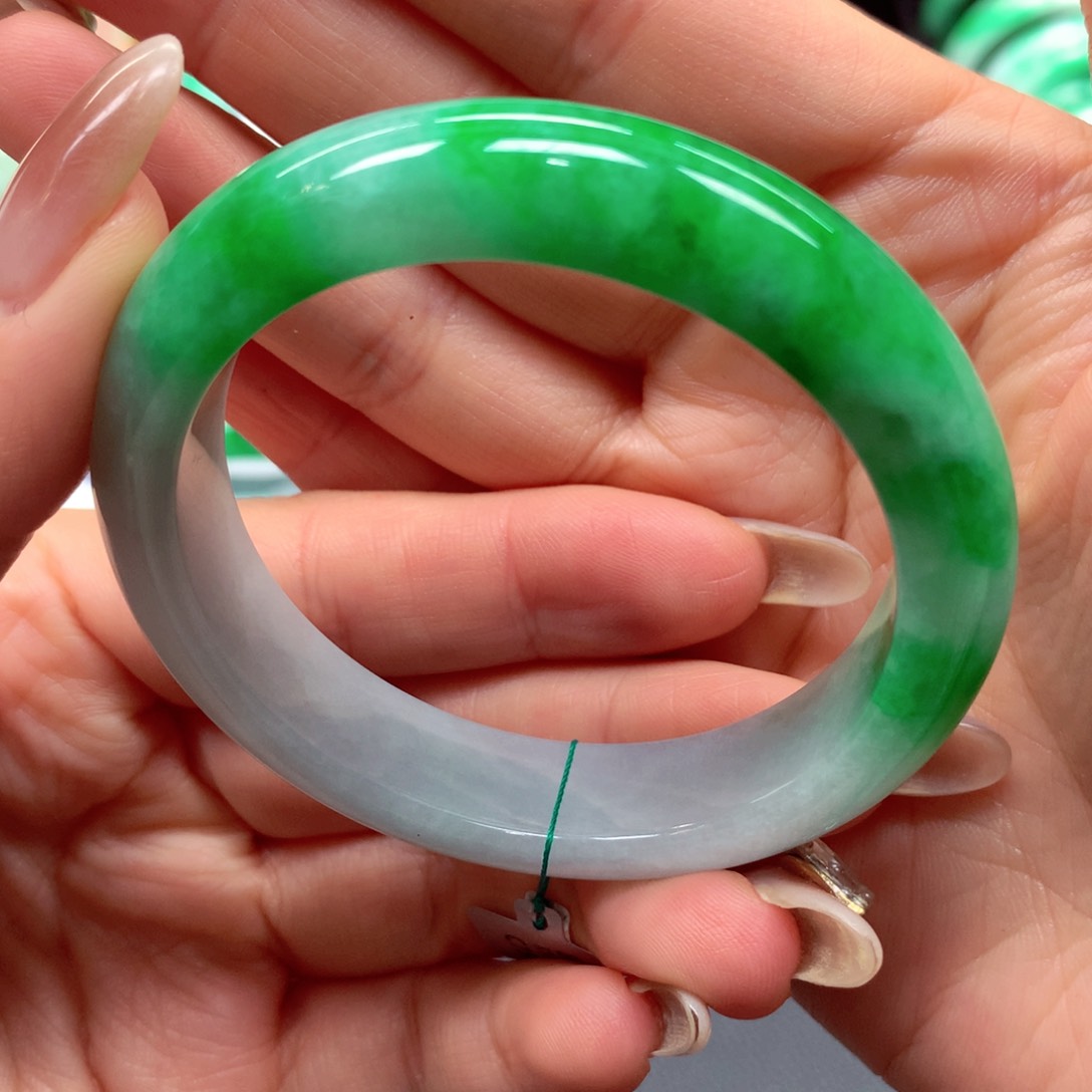 未镶嵌手镯翡翠翡翠