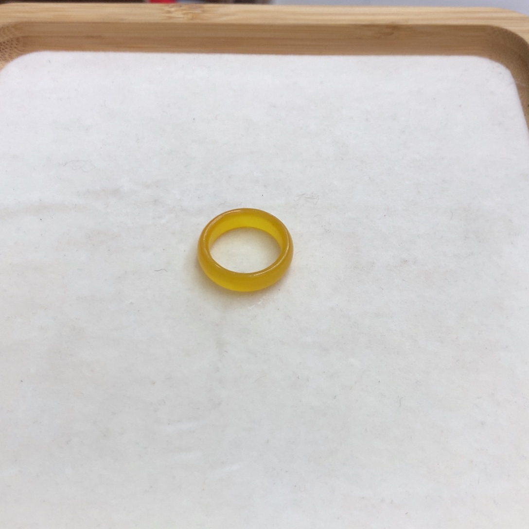 智****石英质玉未镶嵌戒圈