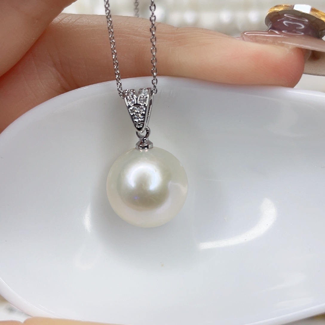 淡水珍珠吊坠(赠链)未镶嵌