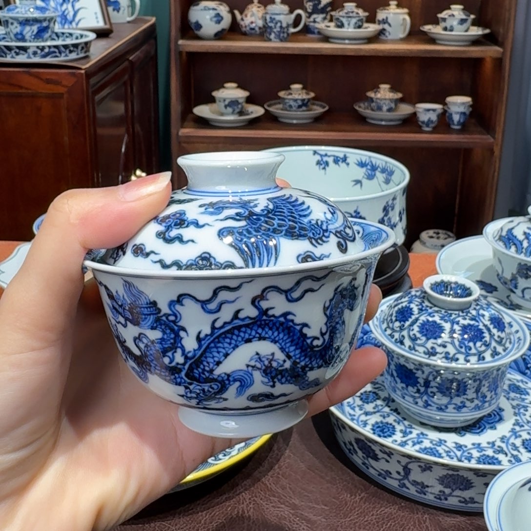 青花雯华堂手绘盖碗