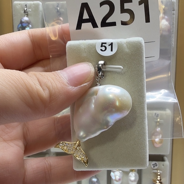 合成立方氧化锆合金