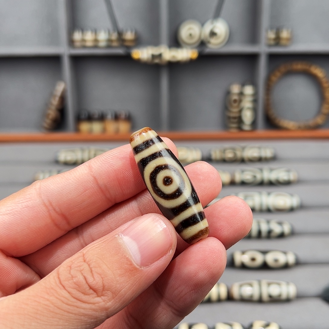 玛瑙未镶嵌颈饰上肯现代工艺品珠子