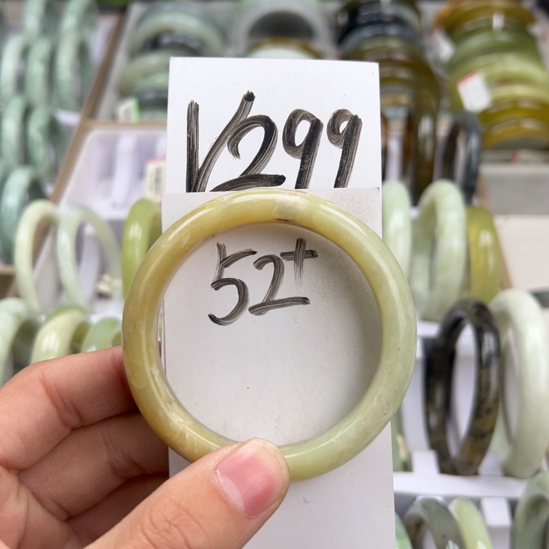 岫玉手镯未镶嵌天然岫玉微瑕