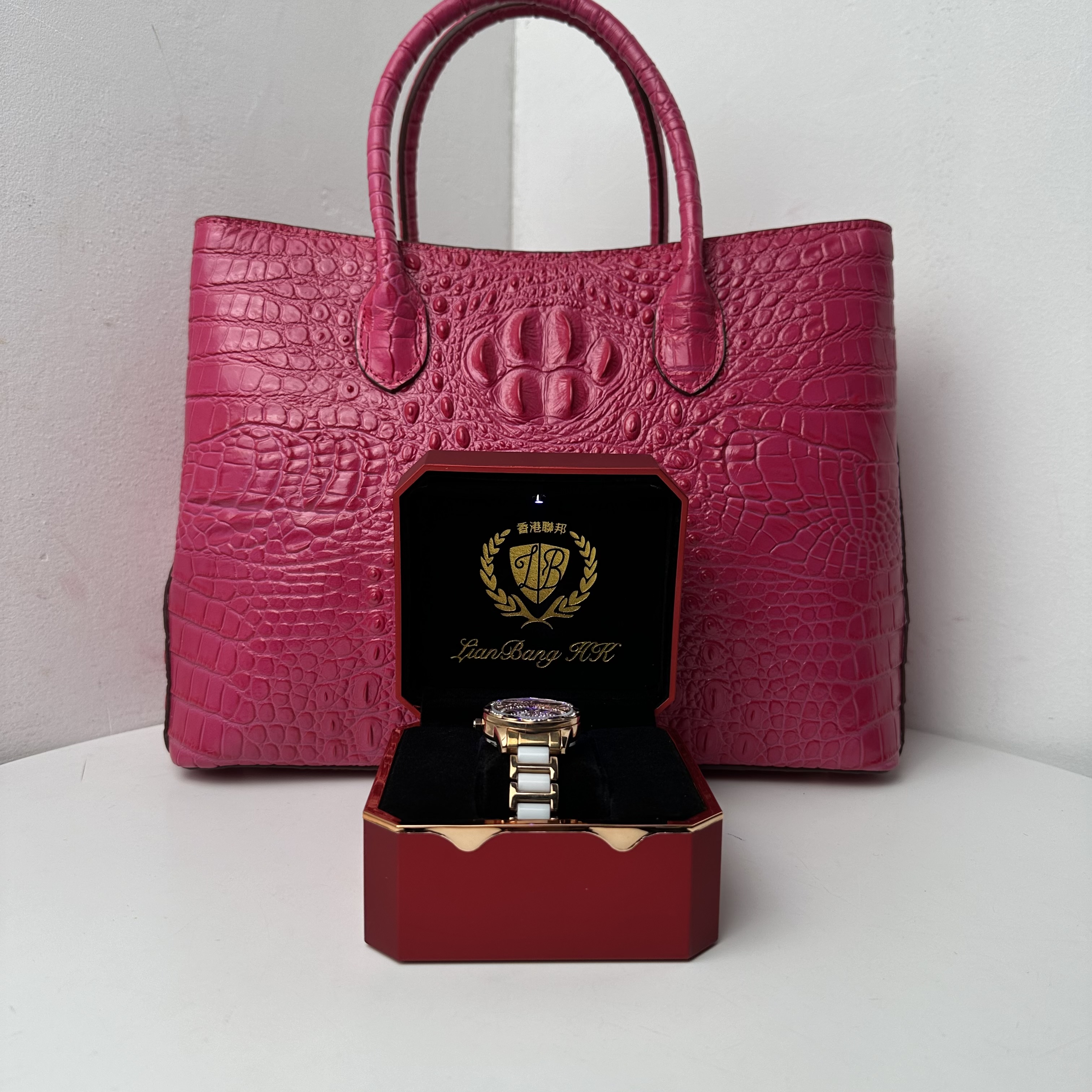 1898【赠调表器】精品女士时尚手表