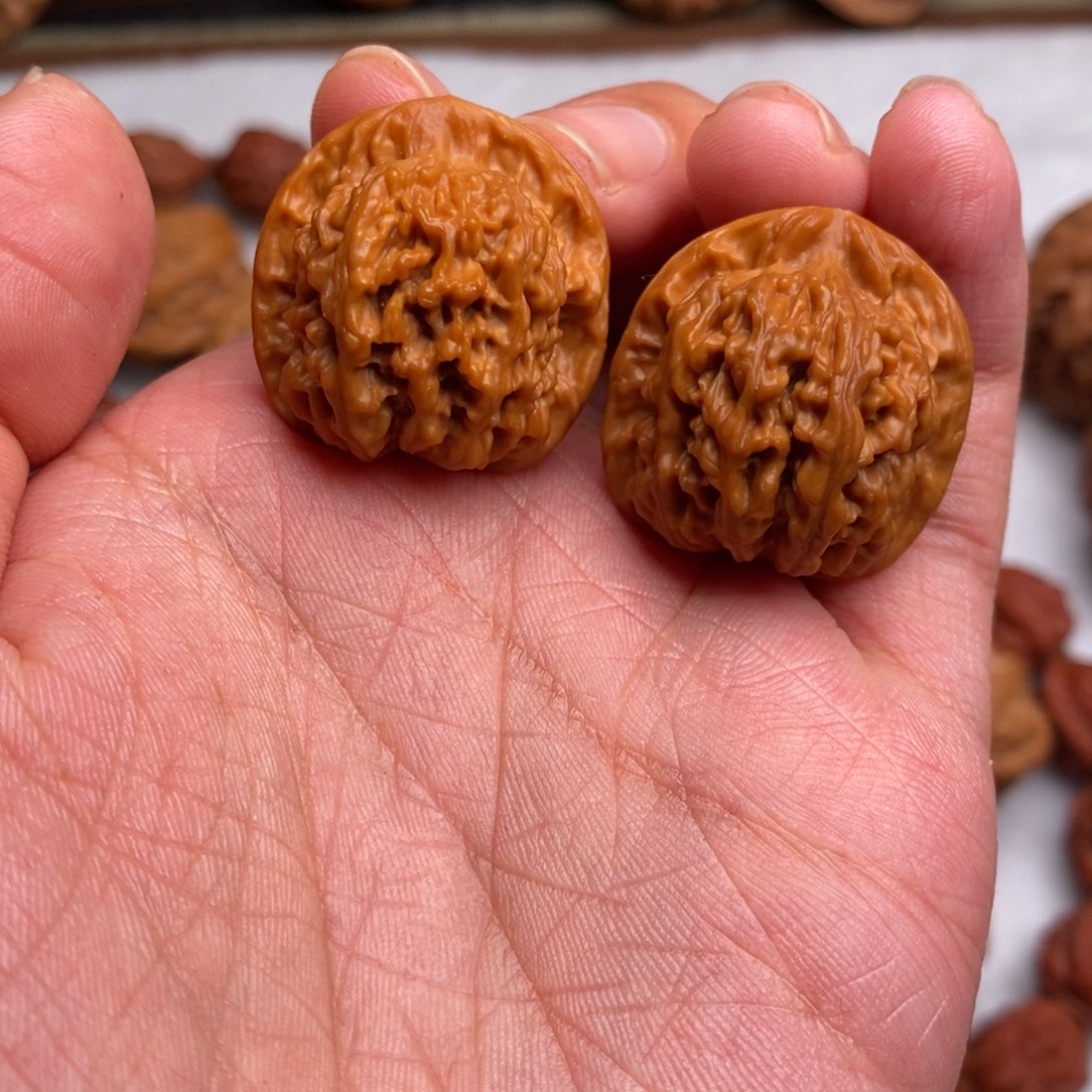 文玩核桃吊坠天地