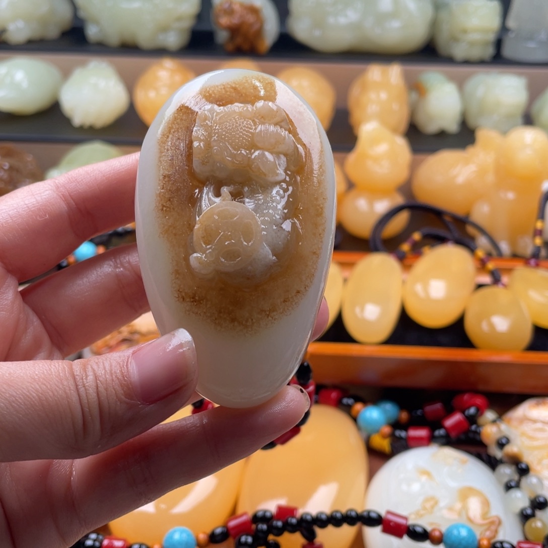 用***0石材天然古青石手把件